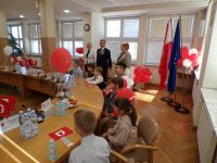 Uczniowie klas II i III w Urzędzie Miejskim.