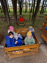 Dzieci w wagoniku