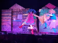 4. Spekatkl Jaś i Małgosia