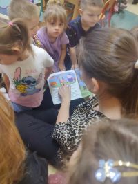 Odczyt bajki Świnka Peppa