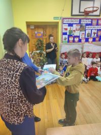 Kajtek odbiera nagrodę