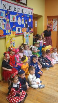 Przebrane przedszkolaki