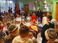 Publiczność ogląda występy