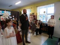 Oficjalne przywitanie przybyłych gości przez Pana Pawła Kowalskiego.