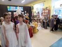 Jasełka w wykonaniu klas I-III.