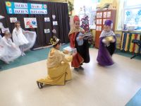 Jasełka w wykonaniu klas I-III.