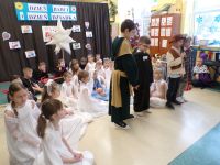 Jasełka w wykonaniu klas I-III.