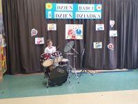 Występ muzyczny ucznia klasy II.