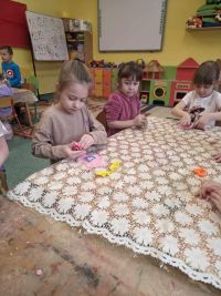 5-latki formują kształty