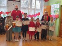 4. Uczniowie klas 1-3 nagrodzeni i wyróżnieni w konkursie Szkic uczuć