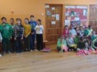 Klasa 3 prezentuje wiosenny wiersz