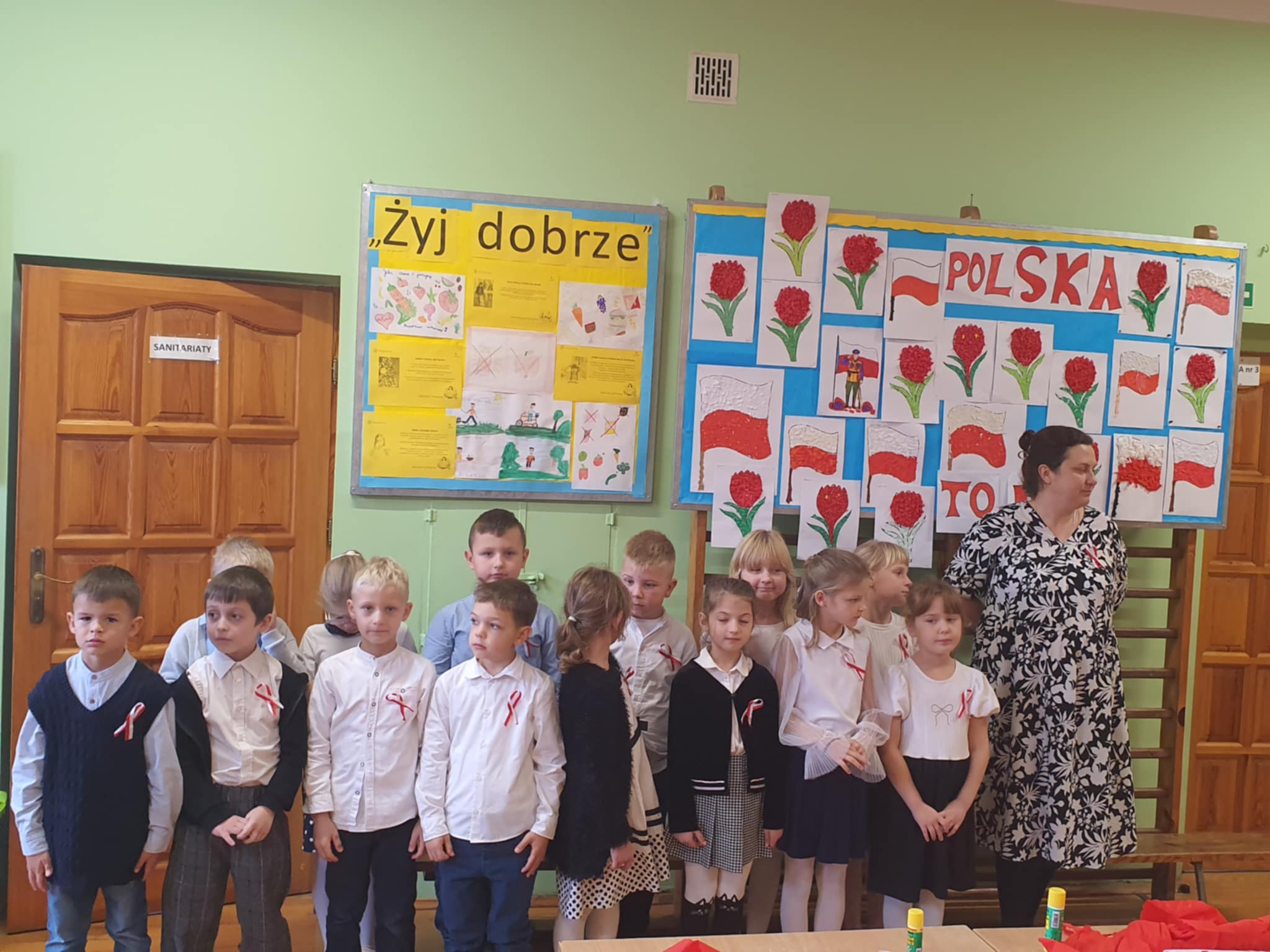 Narodowe Święto Niepodległości w Szkole Podstawowej w Bobrowcach